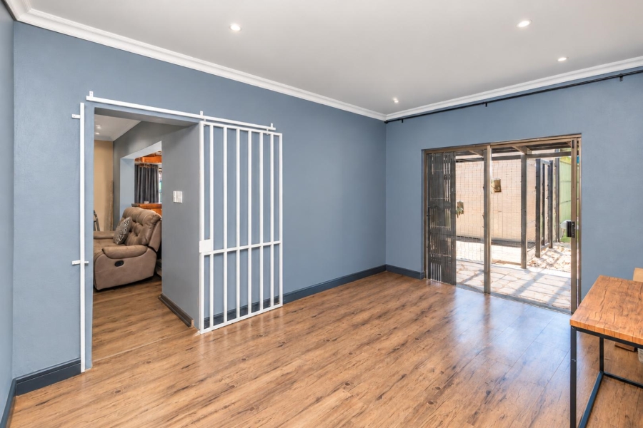 3 Bedroom Property for Sale in Melodie North West